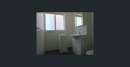 2 Bedroom Unit In Security Building With Balcony - Photo 5