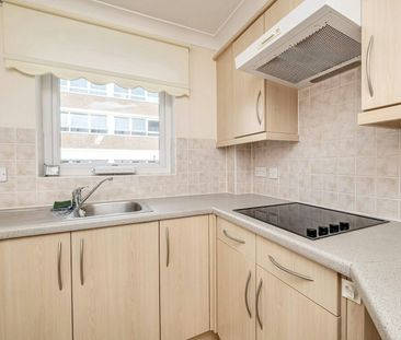 Flat to rent on - Photo 4