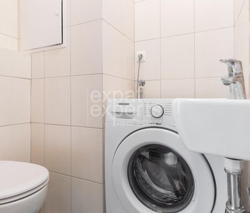 Krásny, slnečný 2i byt 57m2, s A/C a balkónom s výhľadom na hrad – Fotografia 2