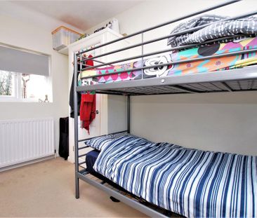 3 bedroom semi-detached house to rent - Photo 6