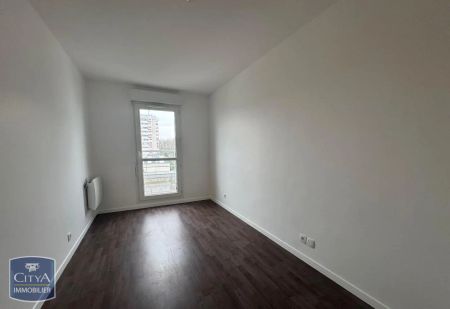 Appartement à louer 4 pièces 75.75m² - Photo 4