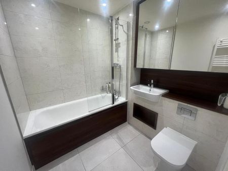 2 bedroom flat to rent - Photo 5