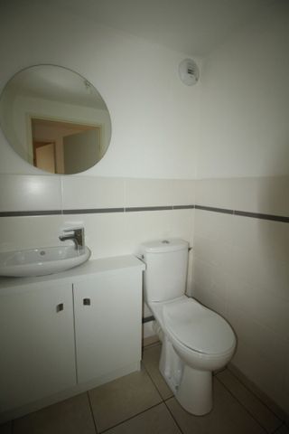 Location Appartement 3 pièces 70m² - Photo 2