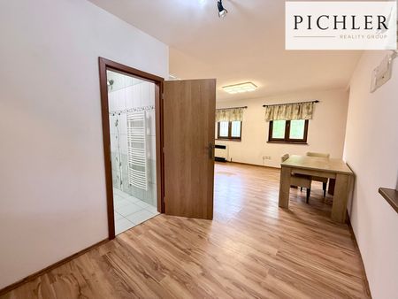 Pronájem bytu 1+kk a garsoniéry 37 m², Karafiátová, Plzeň - Photo 4