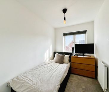 3 bedroom House To Let - Photo 3