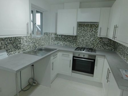 Little Ridge Avenue, East Sussex - £1,150pcm - Photo 4