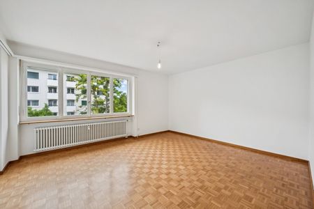 COMFORTABLE APARTMENT IN CENTRAL LOCATION - Photo 2
