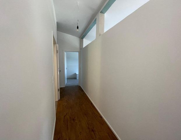 Penthouse Wohnung 90qm in KfW55 Haus im Grünen - Photo 1