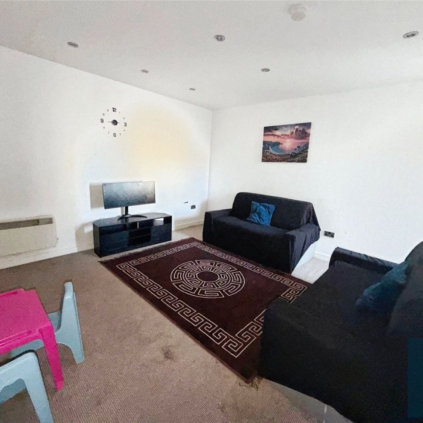 Fitzwilliam Street, Town Centre, Huddersfield, HD1 - Photo 1