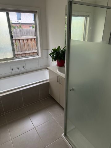 Point Cook - Photo 2