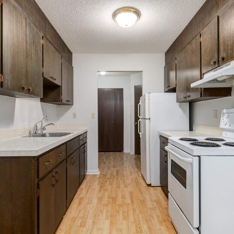 Classic Suite - 1 Bedroom - Photo 1