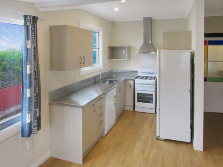 Welcome to 94 Russell Terrace, Newtown - Photo 2
