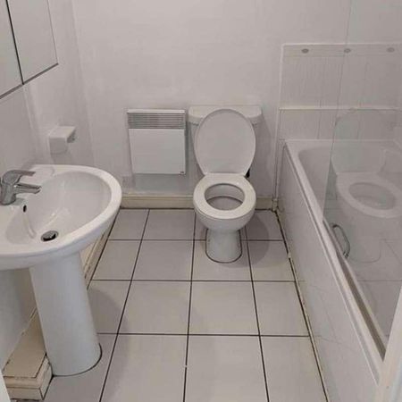 St. Michaels View, Widnes, WA8 - Photo 5