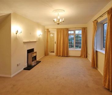 3 bedroom terraced house to rent - Photo 1