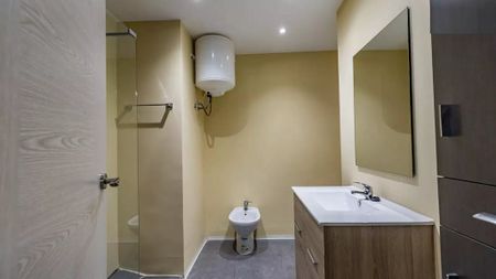 Avenida Amado Granell Mesado, Valencia, Valencian Community 46006 - Photo 5