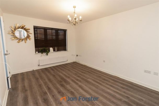 3 Bedroom House - Photo 1