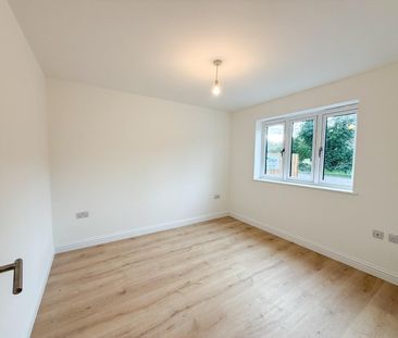 Lower Road, Great Amwell, Ware - Photo 4