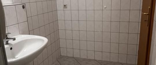 Helle 2-Zi.-Wohnung mit Balkon in ruhiger, gehobener Lage, EG - Foto 1