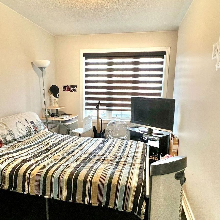 For Lease - 7471 Saint Barbara Boulevard, Mississauga, Ontario - Photo 1