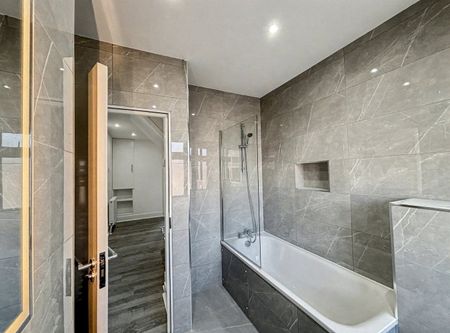 Flat 2, Girton Avenue, Kingsbury, NW9 - Photo 3