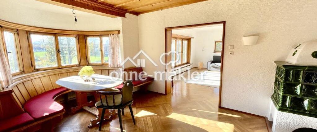 EINZIGARTIGE LANDHAUSVILLA MIT GROẞEM GARTEN UND BERGBLICK IN ZENTRALER BESTLAGE. BEFRISTET. - Photo 1