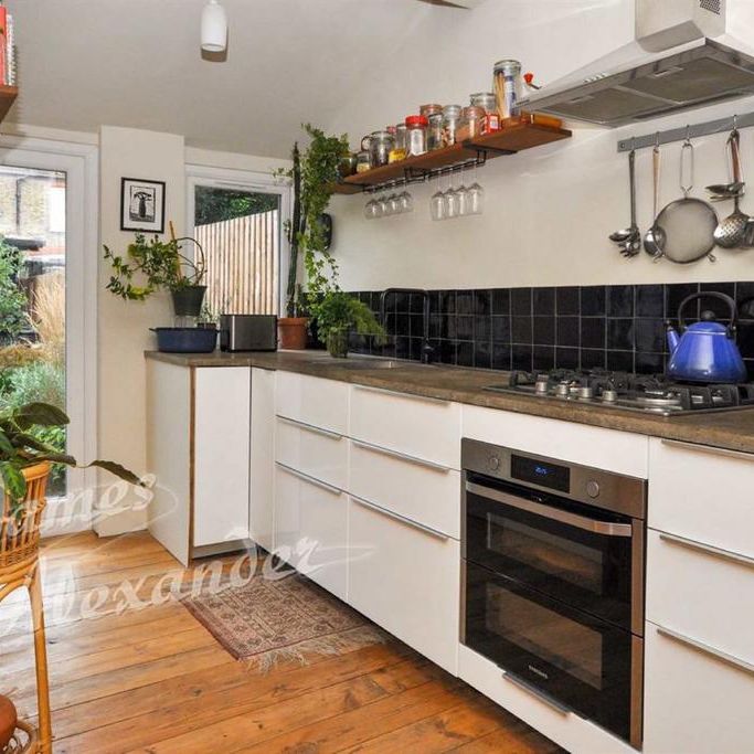 2 bedroom terraced house to rent - Photo 1