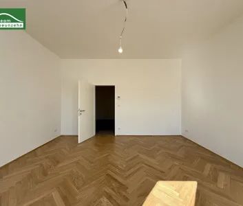 Erstbezug nach Sanierung: 2-Zimmer Wohnung nahe der Mariahilfer Straße! - Photo 1