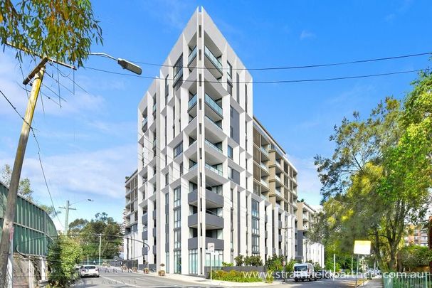 Lifestyle Location meets Stunning Design - Photo 1