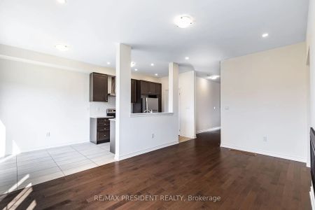 Condo Townhouse For Lease | W9244604 - Photo 5