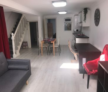 1 Bed Flat, Green Lanes, N16 - Photo 4