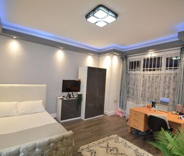 6 bedroom house to rent - Photo 4