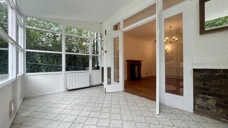 5 bedroom detached house to rent - Photo 2