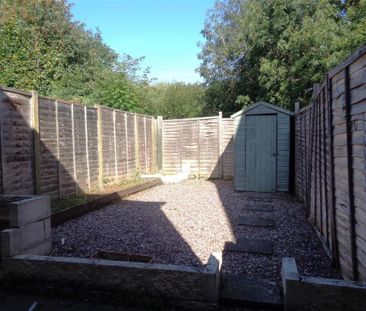 1 bedroom semi-detached house to rent - Photo 4