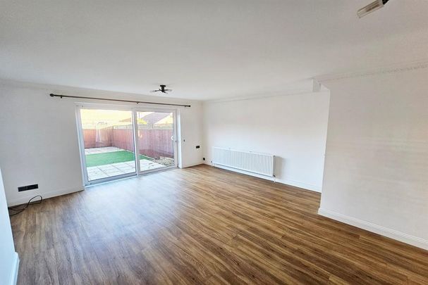 3 bedroom semi-detached house to rent - Photo 1