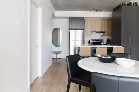 777 BOUL LE CORBUSIER, Laval, QC - Photo 3