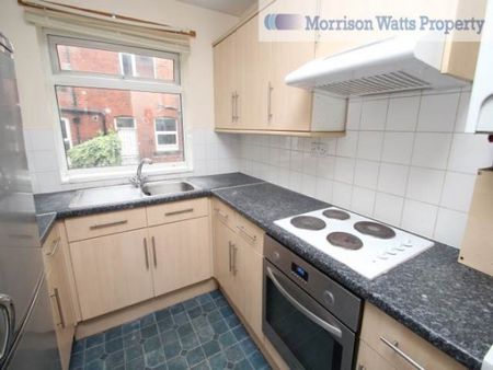 5 Bed - Ashville Road, Burley, Leeds - Photo 3