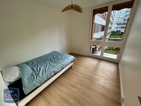 Appartement à louer 4 pièces 66m² - Photo 3