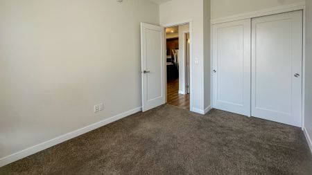Shawnee Slopes | 2 Bed, 2 Bath Condo | 1 Underground Stall | Storage Locker - Photo 3
