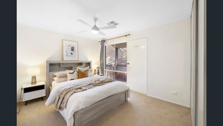 Beautiful 3 Bedroom Home - Photo 4