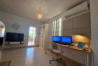 For Rental: 2-Bedroom Semi-Detached House in Las Rosas