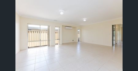 4x2 with Secure Yard, Double Garage & More - Photo 4