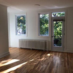 4 ½ Rosemont lumineux semi-meublé+chauffé à louer dans un beau quartier paisible 1,850$/mois - Photo 2