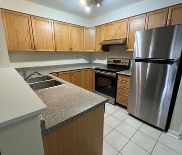 For Lease - 6 Dayspring Circle Unit# 215, Brampton, Ontario - Photo 6