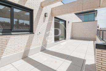 Penthouse for rent in Canillas (Hortaleza)