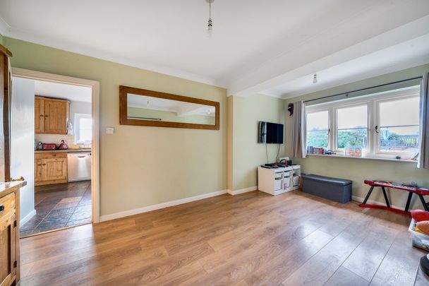 3 bedroom detached house to rent - Photo 1