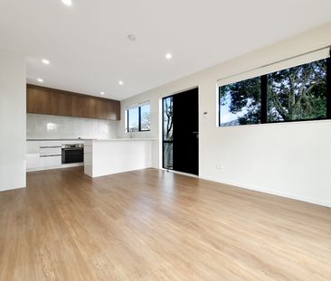 Brand new four bedroom home! - Photo 5