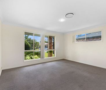 Spacious Currumbin Waters Home - Rent increase Aug 2026 - Photo 3
