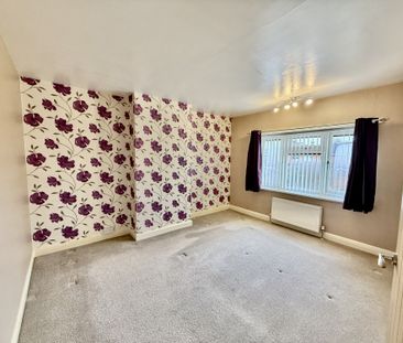 Three bedroom semi detached home in Sunnyhill with open plan living... - Photo 1