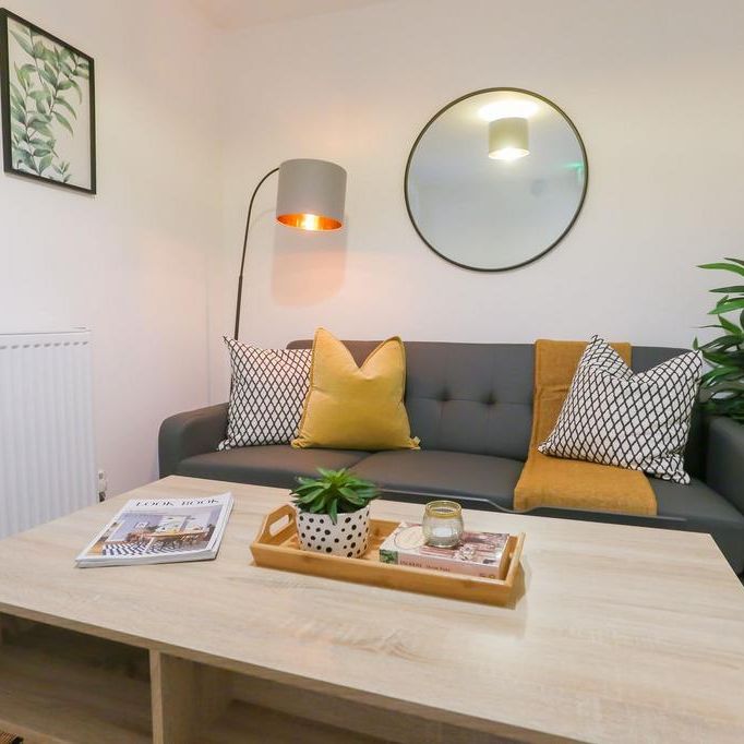 1 bedroom in a house share to rent - Photo 1