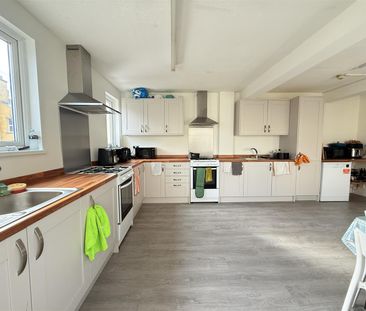 Cynlas Deiniol Road - Photo 2